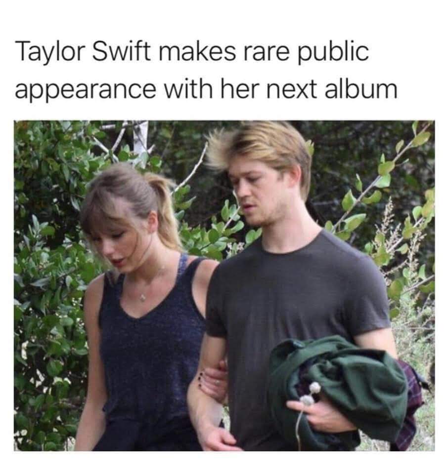 Taylor Swift makes rare public appearance with her next album