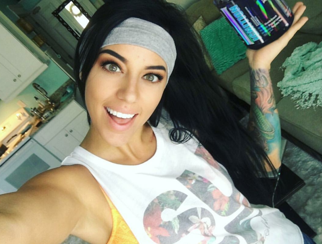 alex zedra instagram