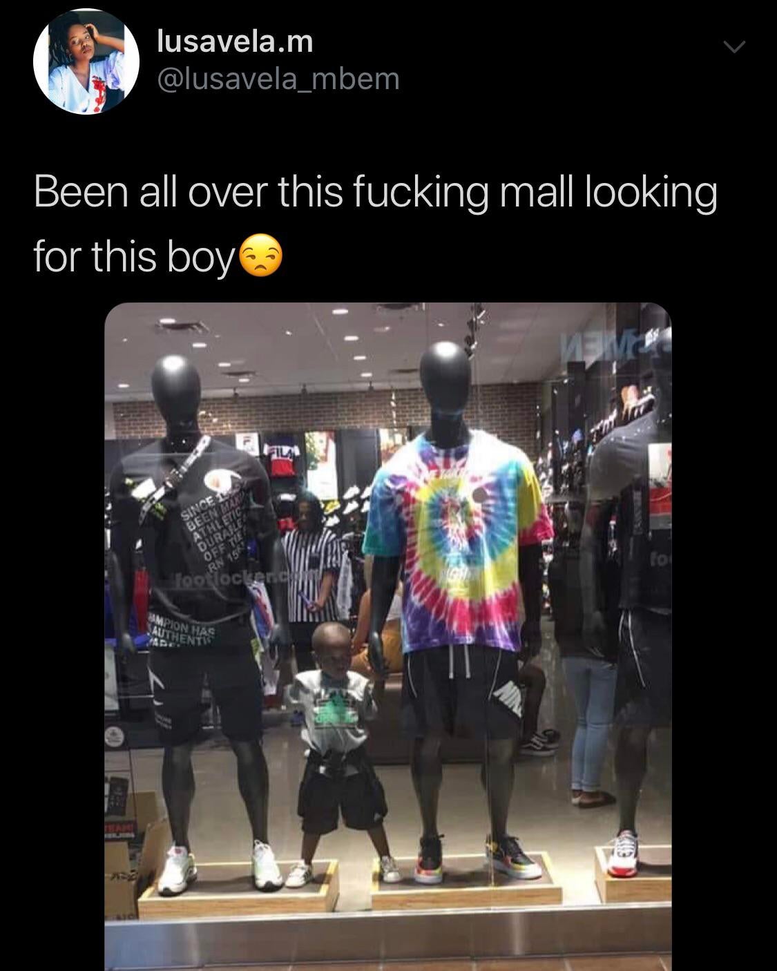 display window - lusavela.m Been all over this fucking mall looking for this boy Oot clerc Con Has