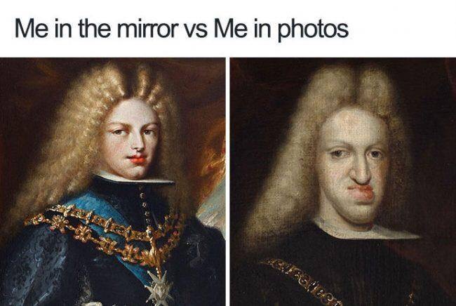 art history memes - Me in the mirror vs Me in photos