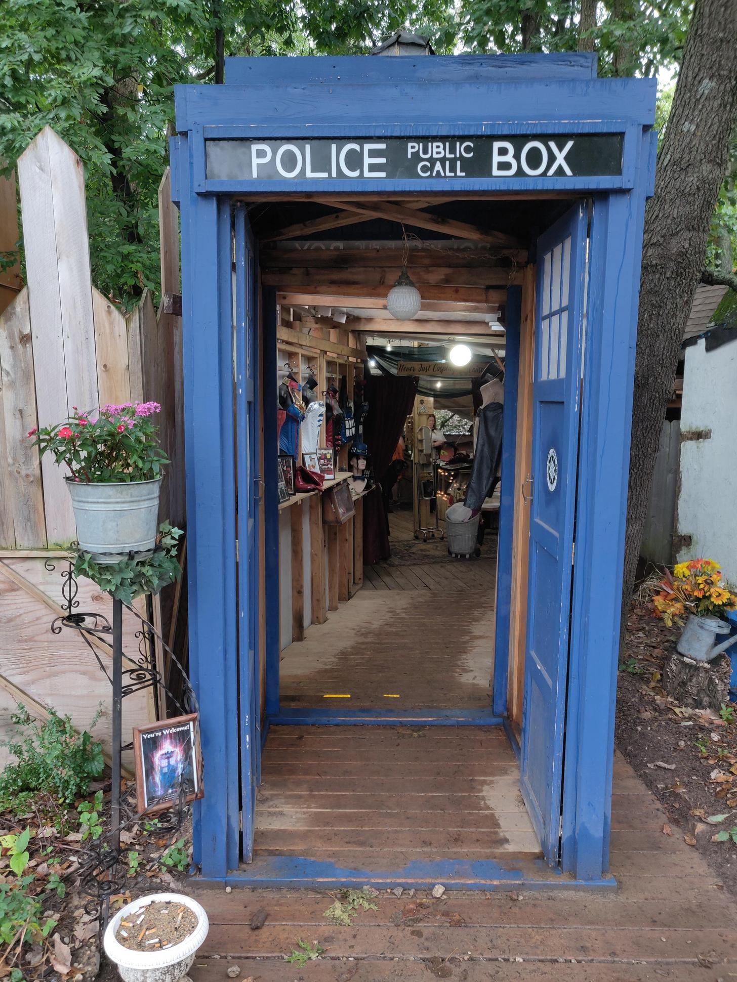 shed - Police Porllc Box