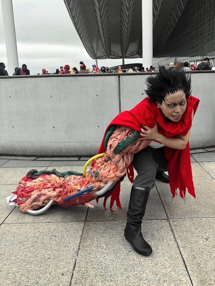 cosplay of blood and guts spilling out of an injury