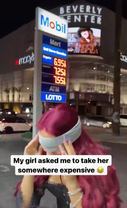 funny memes - dank memes - taking my girl somewhere expensive - mocys Beverly Enter Mobil Mart Regler 6.951 7251 1.551 Ingo Atm Lotto Mest My girl asked me to take her somewhere expensive