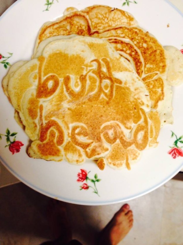 This girl who left a hidden message in her man's breakfast.