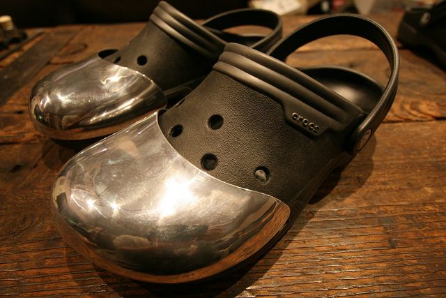 steel toe crocs