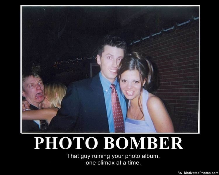 Guy ruins photo, with his face 