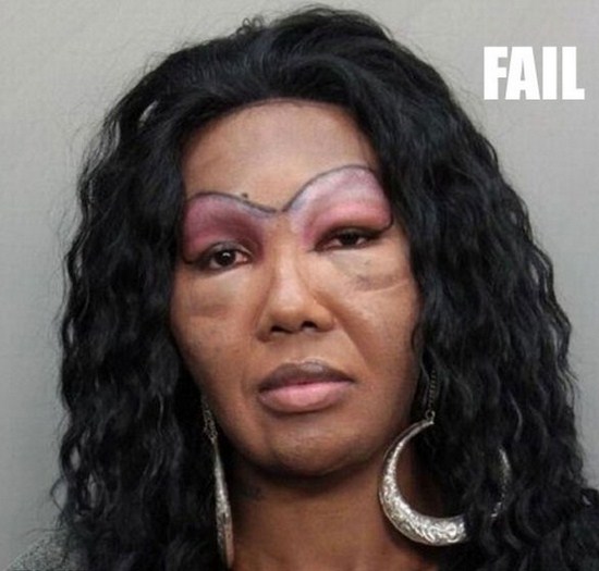 bad eyebrows - Fail