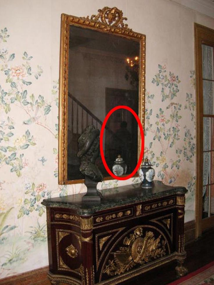 14 Freaky Paranormal Photos