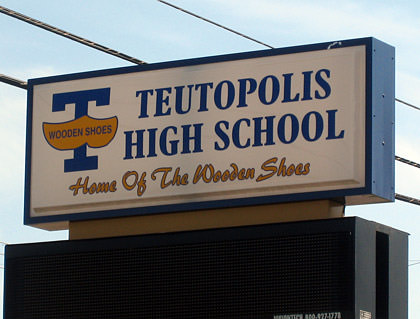 school name teutopolis il high school - Wooden Shoes Teutopolis High School Home Of The Pooden Shoes 27021