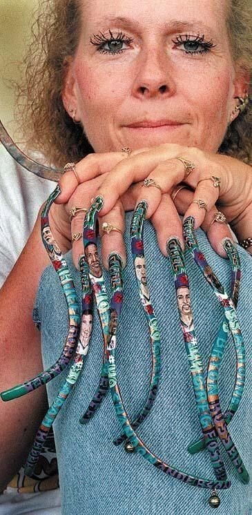 15 Crazy Manicures