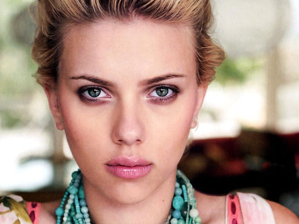 The many looks of Scarlett Johansson