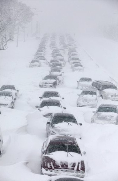 Hundreds of cars are seen stranded on lake Shore drive Wednesday, Feb. 2, 2011 in Chicago
