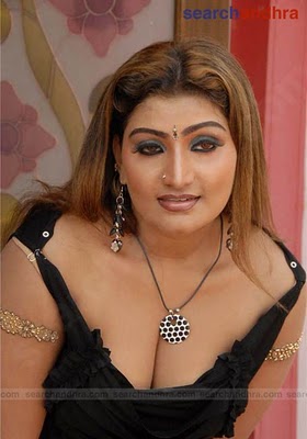 hottest celebs of south indian boobs exposure.the south indian actress hot cleavage.she is tollywood hot scene actress..u can see her Huge sexy boobs and hot celebrity pictures...the images are hot indian actress 