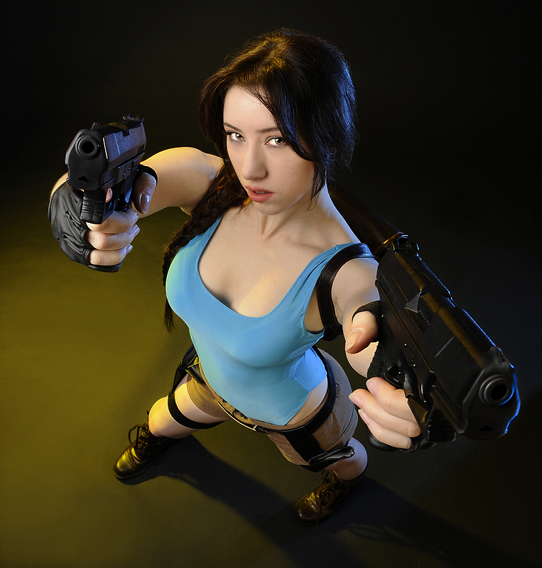 Ultimate Tomb Raider Lara Croft Cosplay Gallery