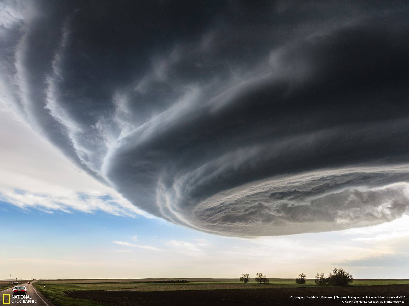 Amazing photo of a supercell thunderstorm in Colorado
