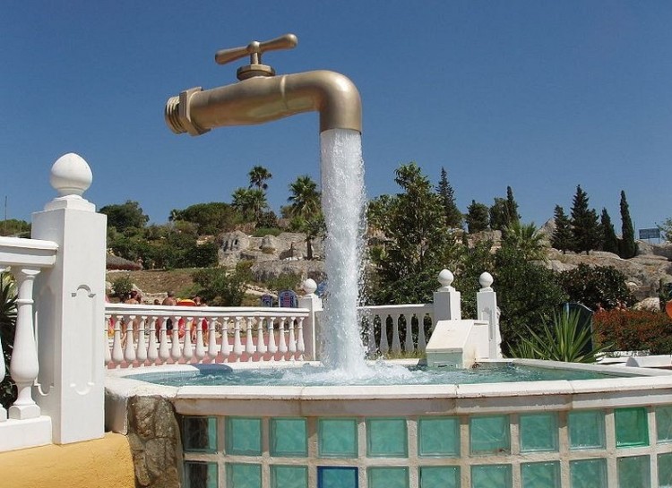Known as the Magic Tap, this peculiar fountain has baffled visitors to Aqualand in Spain for years.