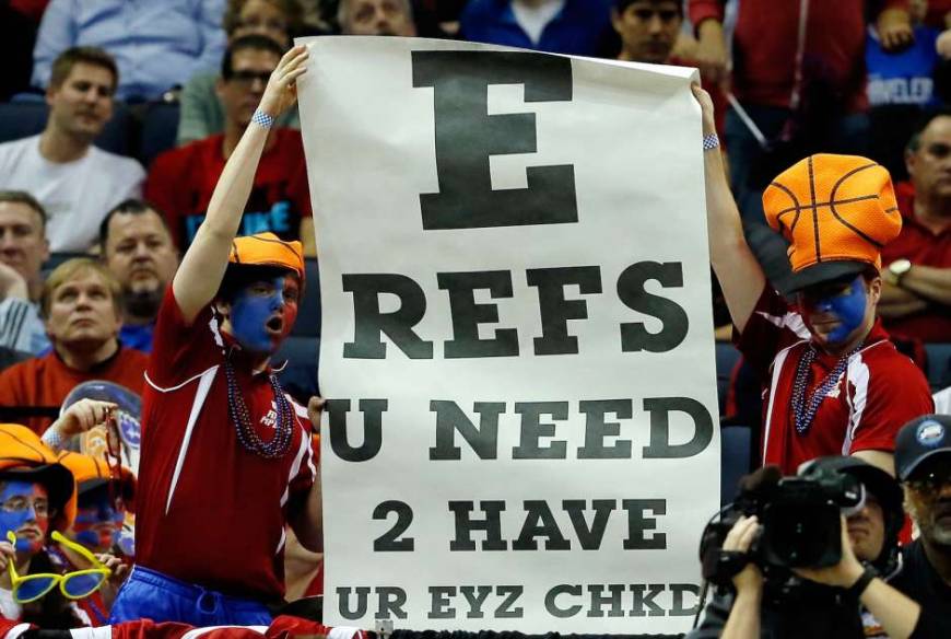 funny sports signs - Refs Nu Need 2 Have Ur Eyz Chkd