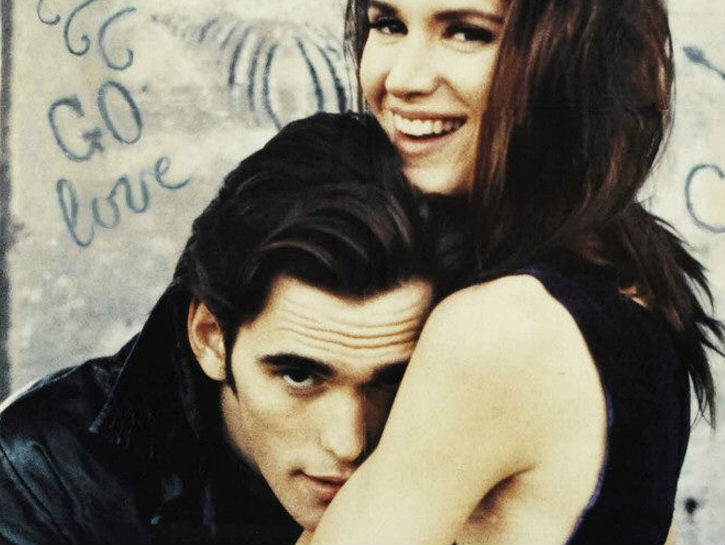 "DRUGSTORE COWBOY" (1989) Exploring the world of drugs in an original, contemplative and almost comedic nature, the stylish film quickly became a cult classic.This could be due to the fact that besides setting itself apart in look and context, it has a strangely relatable aspect to even the most virtuous and innocent person.