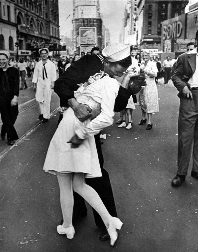 sailor kissing
