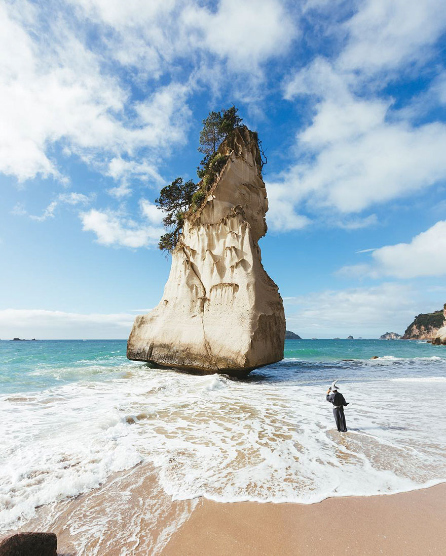 Photographer Travels Across New Zealand With Gandalf Costume, And His Photos Are Epic