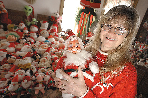 Sharon Badgley's collection of 6,000 Santa Claus dolls is so large that it takes her almost three weeks to display them all.