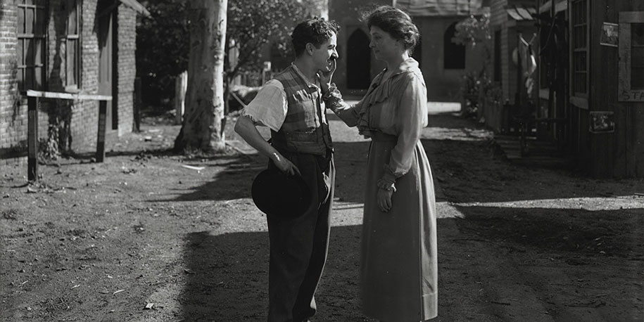 Helen Keller meeting Charlie Chaplin in 1919