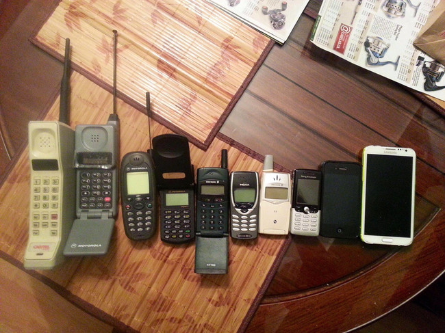 This is what 30 years of cell phones looks like.