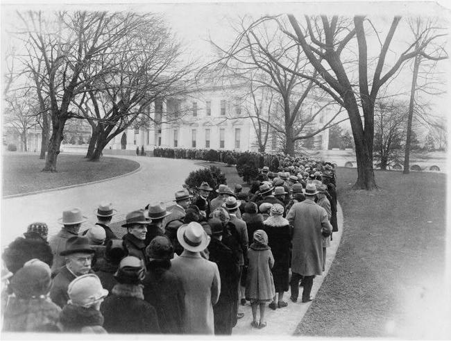 A long dead New Years tradition, people line up for the White House Open House. The President would shake the hand of everyone who came. 1927