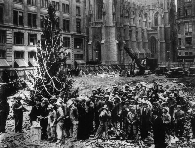 The very first Rockefeller Center Christmas tree. 1931