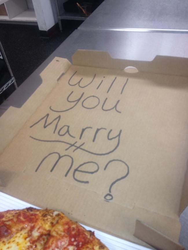 26 Pizza Guys Who Went The Extra Mile For Their Customers
