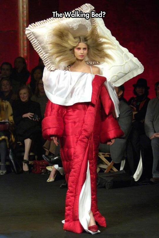 viktor and rolf bed dress - The Walking Bed? Wach