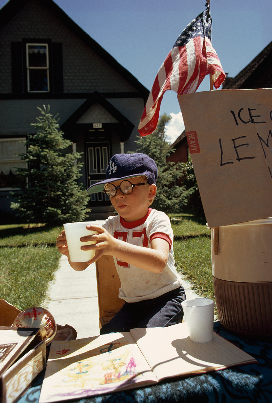 boy sells lemonade 1973 - Ice