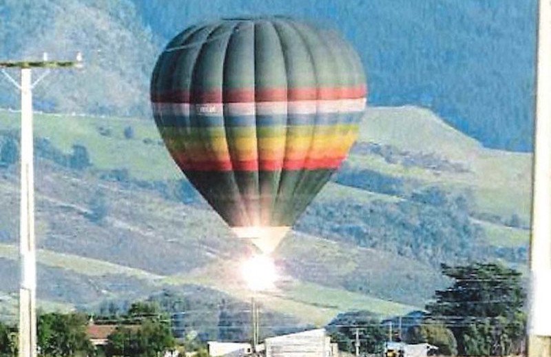 This is the moment when a hot air balloon struck some power lines in New Zealand. The hot air balloon caught on fire and all 11 of the passengers were killed.