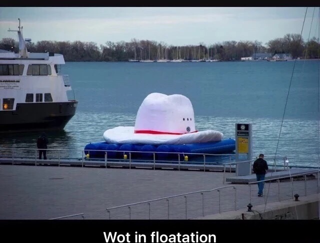 funny memes, hilarious, funny jokes - worlds largest cowboy hat - Wot in floatation