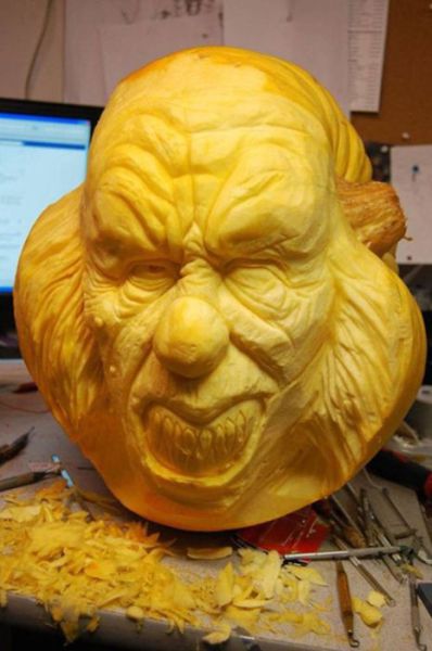 Amazing Carved Pumpkins