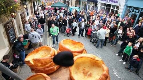 Legend has it that years ago when Lancaster and York met on the battlefield, as soon as they ran out of ammunition they started throwing food. To this day the battle is commemorated by the throwing of Lancastrian black pudding at a target of Yorkshire pudding.