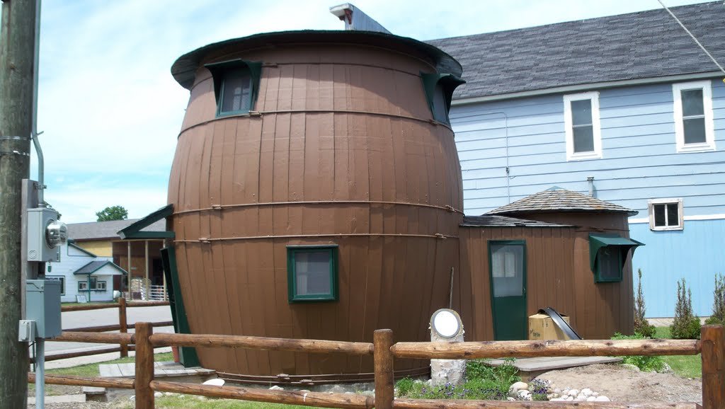 The Pickle Barrel House (Michigan, USA)