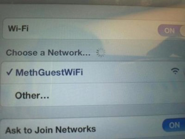 Wi-Fi - WiFi On Choose a Network... Meth GuestWiFi Other... On Ask to Join Networks