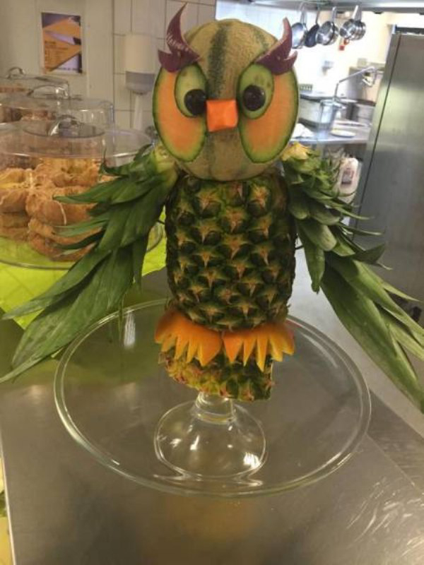 cool food pineapple
