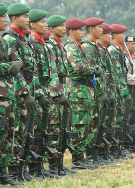 16. Indonesia: 417,268 active personnel.