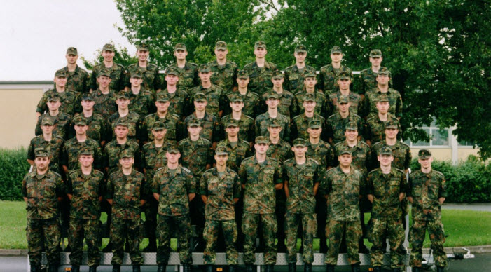 7. Germany: 182,620 active personnel.