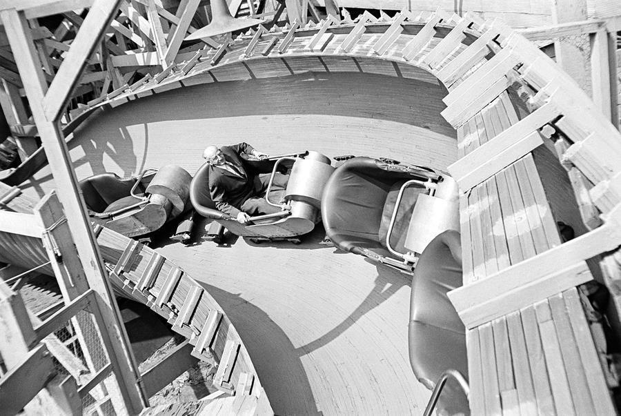 New York elevator inspector Bill Olsen inspects the rides at Coney Island.