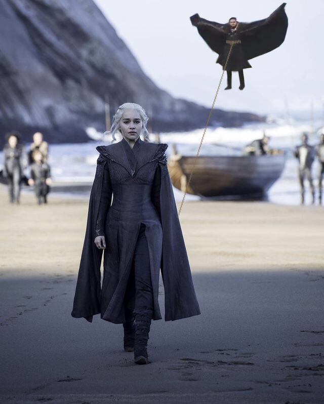 Funny Game of Thrones meme of Daenerys flying a Jon Snow kite.