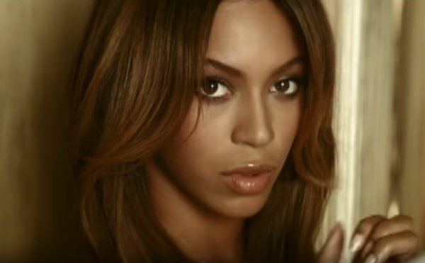 2007: “Irreplaceable” - Beyoncé