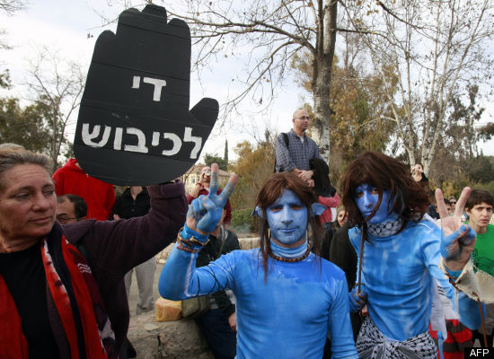 Palestinian Protesters Dress Up As Avatar Characters