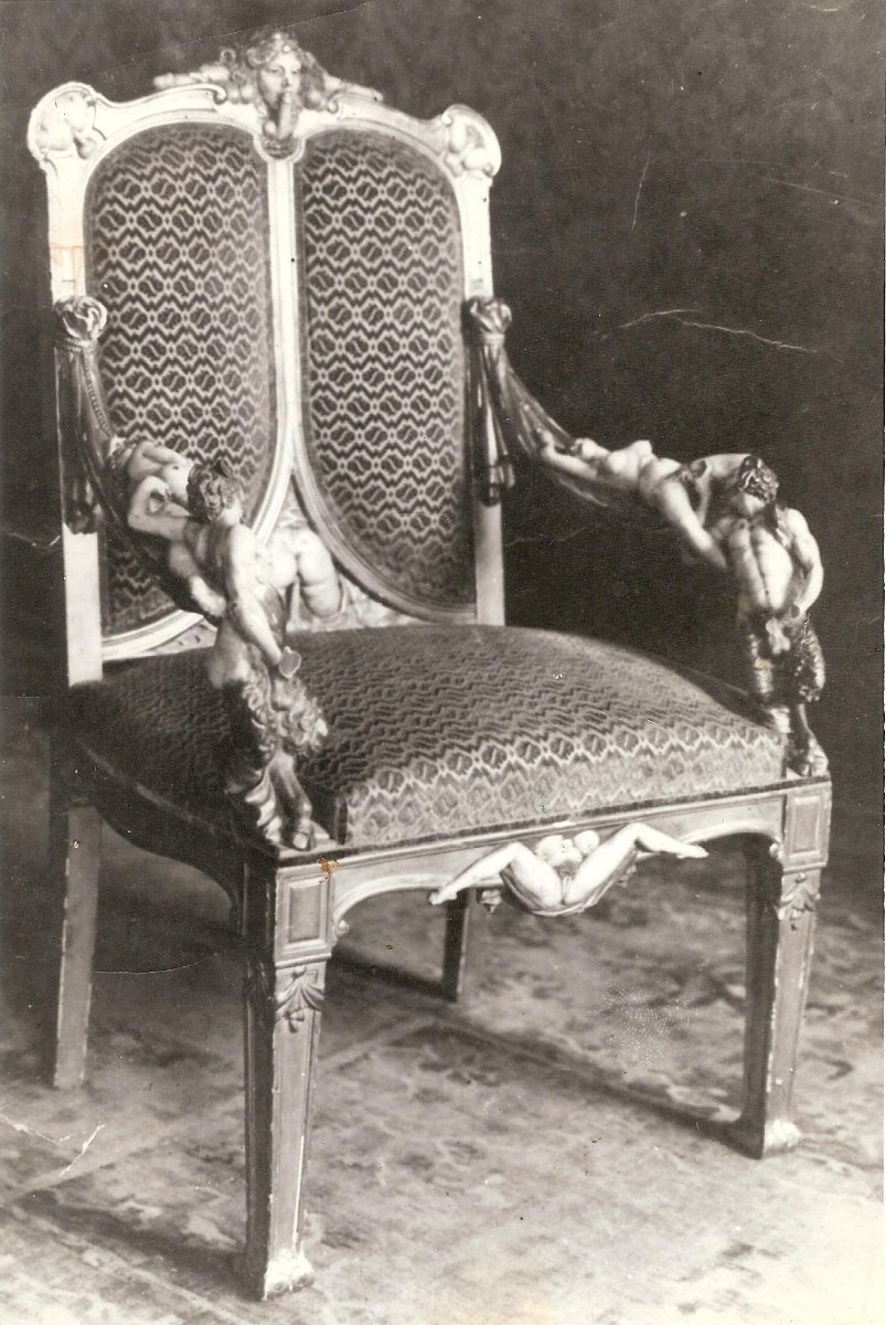 Catherine the Greats chair, probably destroyed by communist in 1950.