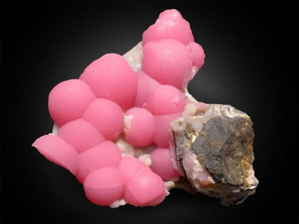 amazing minerals and crystals - pink rhodochrosite crystal