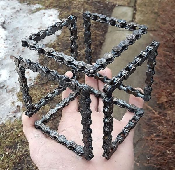 oddly satisfying bike chain infinity cube