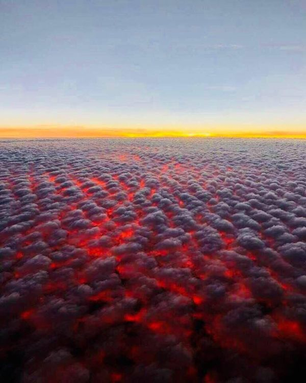 oddly satisfying clouds over california fire