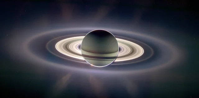 fascinating photos from our wold - saturn discovered